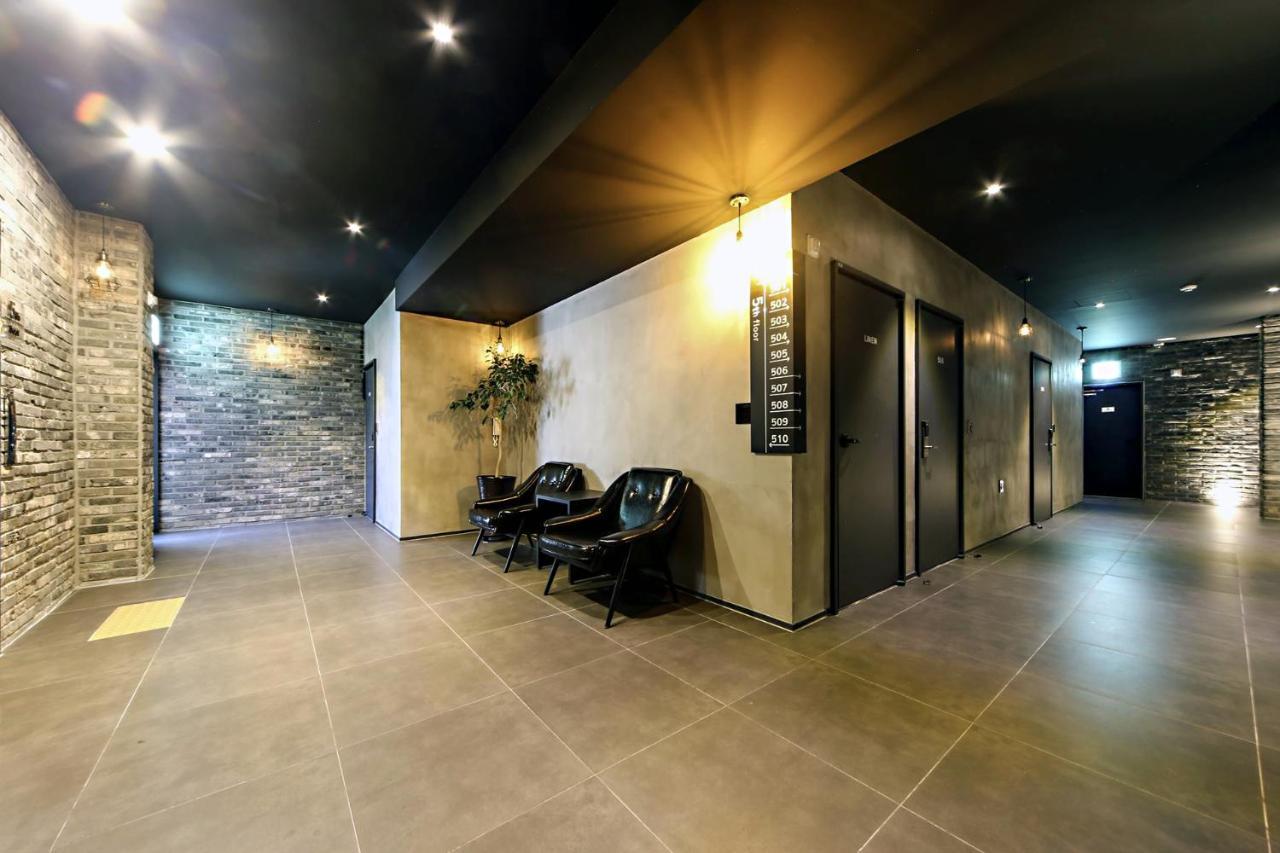 Masan Almond Hotel Changwon Extérieur photo