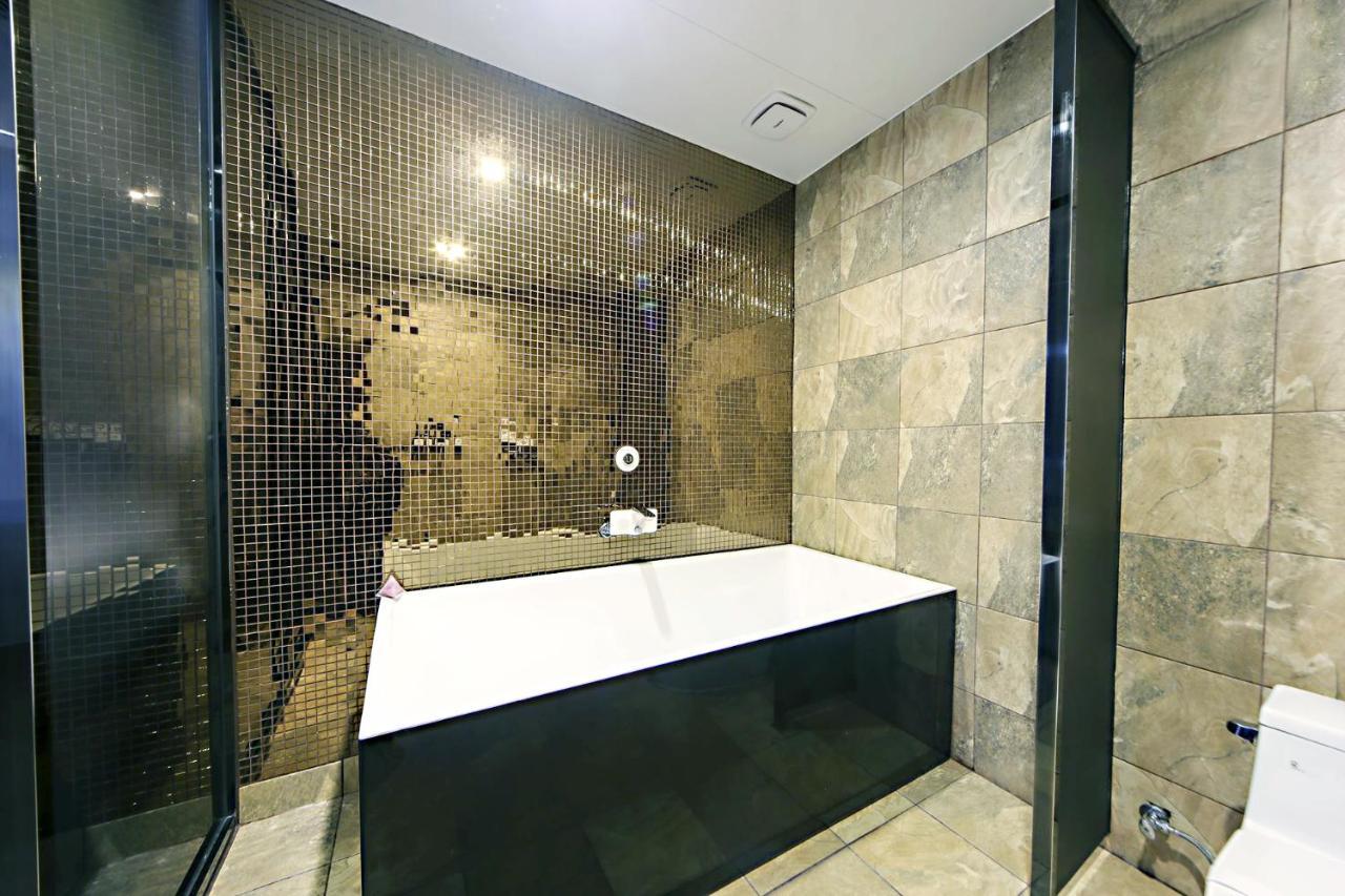 Masan Almond Hotel Changwon Extérieur photo